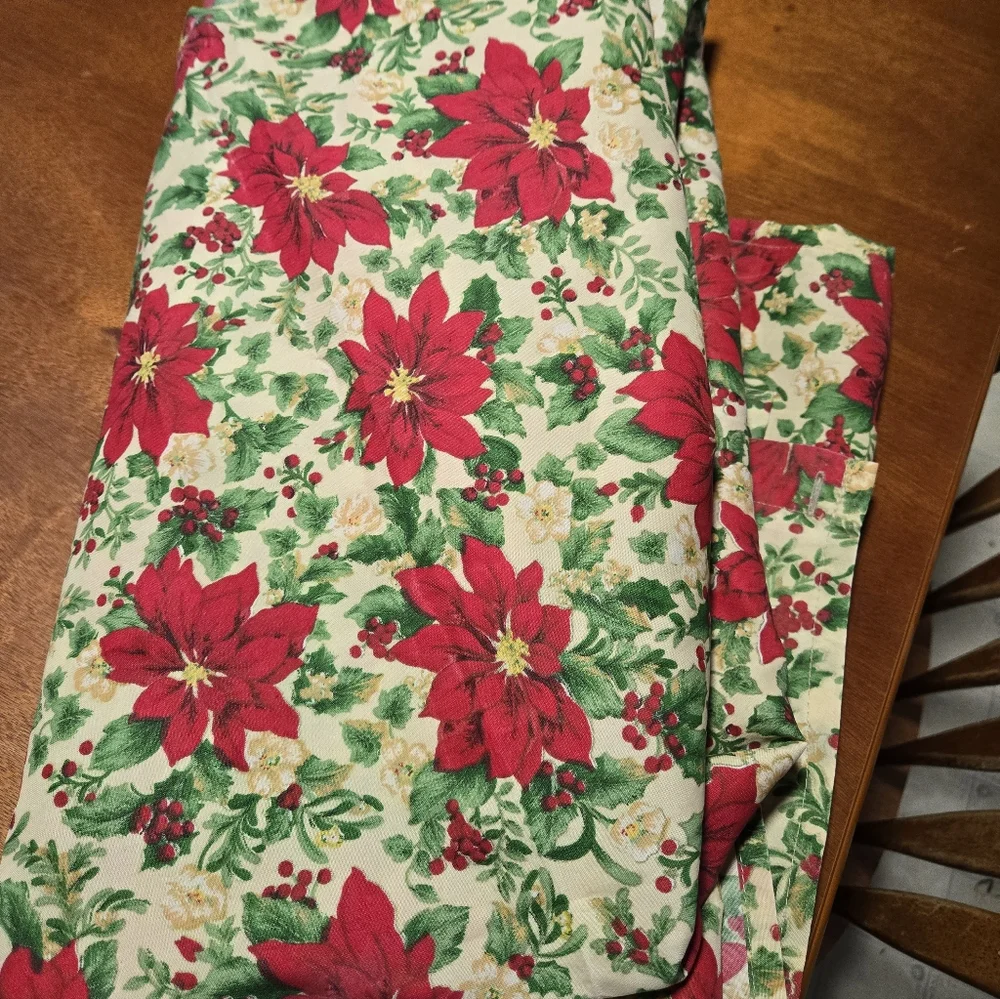 Festive Poinsettia  Shower Curtain New